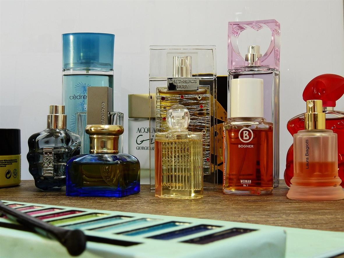 Perfumería Comas (PerfuneriaComas) is an online beauty retailer built for people who love discovering great products—whether that’s a signature scent, a niche fragrance, everyday skincare, or wellness essentials. With a wide catalogue across fragrance, niche perfumery, cosmetics, makeup, pharmacy, natural cosmetics, and health & wellness, Perfumería Comas brings together trusted favourites and exciting finds in one easy-to-shop place. From personal treats to the perfect gift, it’s designed to help customers shop confidently and conveniently.